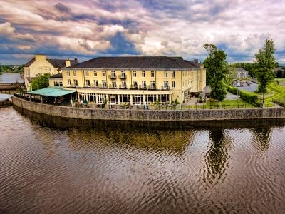 River Court Hotel 4*